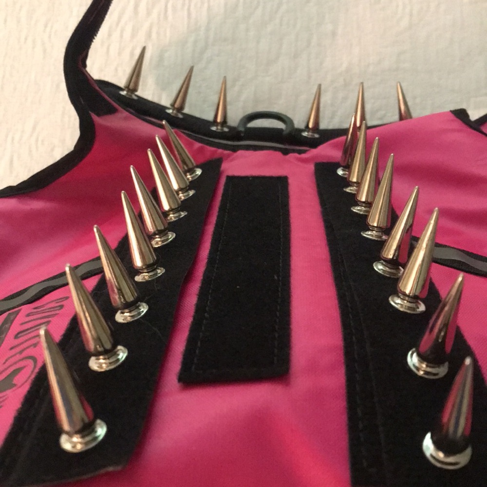 Coyote Vest Pet Body Armor for Dog or Cat Pink with Silver Spikes XS - Picture 4 of 15